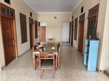 Selangkah PETRA Kost Ngomset Siwalankerto Surabaya