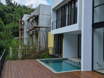 DIJUAL RUMAH VILA MEWAH VIEW FOREST AREA DAGO PAKAR TIMUR
