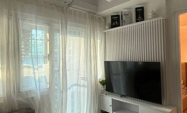 RFO Furnished 2BR with Balcony & Parking FOR RENT / LEASE at Madison Park West BGC Taguig