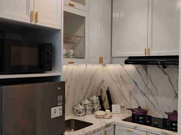 Town House Minimalis Modern 4 Lantai Harga Sangat Terjangkau Di Ciputat Timur,Bisa Custom/Request.