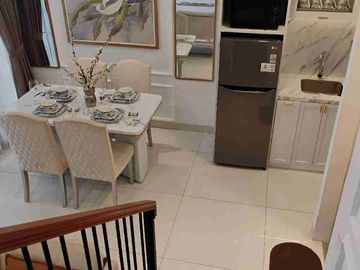 Town House Minimalis Modern 4 Lantai Harga Sangat Terjangkau Di Ciputat Timur,Bisa Custom/Request.