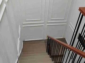Town House Minimalis Modern 4 Lantai Harga Sangat Terjangkau Di Ciputat Timur,Bisa Custom/Request.