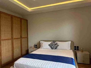 DIJUAL / FREEHOLD : Modern Villas 7 Beds, Paddie View, Batu Bolong, Canggu, Bali