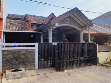 rumah bebas banjir di komplek bintaro hijau pondok aren