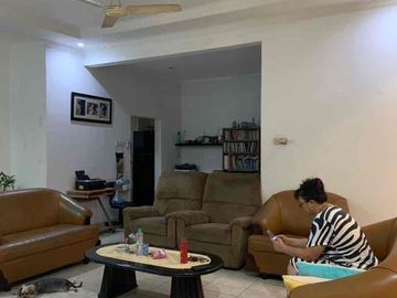 rumah di Jl. Mekar Baru Raya, Cirendeu Ciputat Tangerang selatan