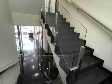 DIJUAL BANGUNAN KANTOR 3 LANTAI JL RAYA ANGGREK LOKA BOULEVARD FULL FURNISHED BISA DIGUNAKAN UNTUK KLINIK, COWORKING SPACE, CAFE, DLL