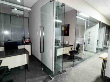 DIJUAL BANGUNAN KANTOR 3 LANTAI JL RAYA ANGGREK LOKA BOULEVARD FULL FURNISHED BISA DIGUNAKAN UNTUK KLINIK, COWORKING SPACE, CAFE, DLL