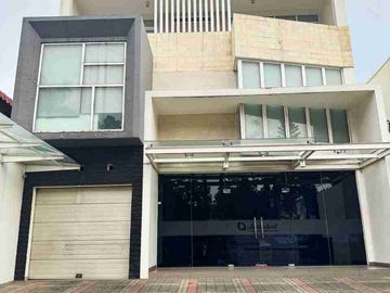 DIJUAL BANGUNAN KANTOR 3 LANTAI JL RAYA ANGGREK LOKA BOULEVARD FULL FURNISHED BISA DIGUNAKAN UNTUK KLINIK, COWORKING SPACE, CAFE, DLL