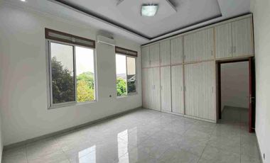 Rumah bagus dijual Grand Wisata Bekasi