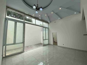 Rumah bagus dijual Grand Wisata Bekasi
