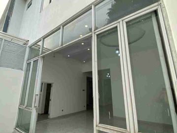 Rumah bagus dijual Grand Wisata Bekasi