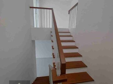 rumah baru 2lantai minimalis di tanjungsari asri residence antapani bandung