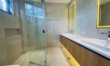 5 Bedroom Furnished Townhouse for Sale in New Manila Quezon City