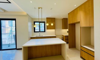 5 Bedroom Furnished Townhouse for Sale in New Manila Quezon City