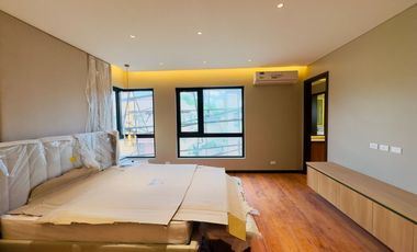 5 Bedroom Furnished Townhouse for Sale in New Manila Quezon City