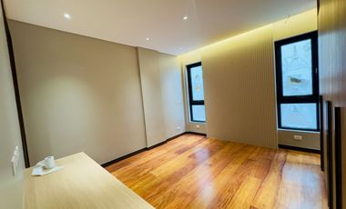 5 Bedroom Furnished Townhouse for Sale in New Manila Quezon City