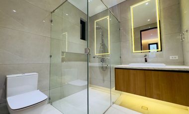 5 Bedroom Furnished Townhouse for Sale in New Manila Quezon City