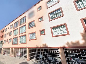 Departamento con 3 habitaciones y estacionamiento en Azcapotzalco, Libertad, CDMX.