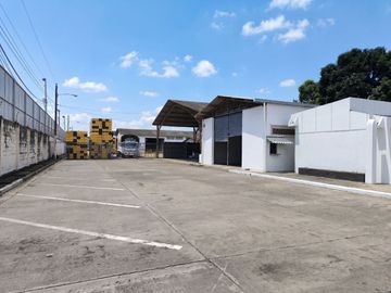Oficinas o bodega en alquiler en Machala