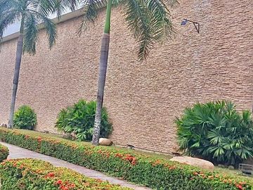 LOCAL COMERCIAL EN VENTA SECTOR CENTRO COMERCIAL SAN JUAN PLAZA NEIVA
