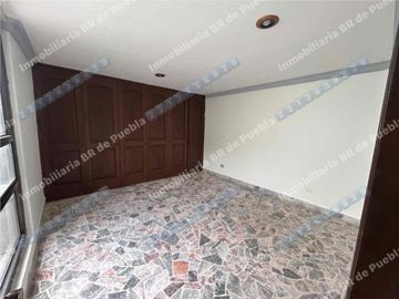 CASA EN RENTA solo uso  COMERCIAL Ideal para:
• Oficinas corporativas
• Consultorios médicos, psicológicos o nutricionales
• Academia de idiomas, música o regularización
• Centro de capacitación
• Despachos jurídicos, contables o administrativos