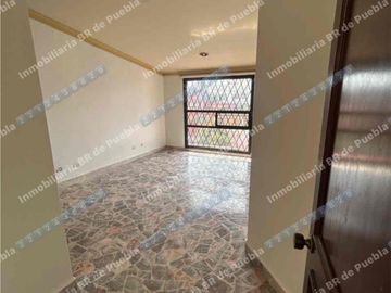 CASA EN RENTA solo uso  COMERCIAL Ideal para:
• Oficinas corporativas
• Consultorios médicos, psicológicos o nutricionales
• Academia de idiomas, música o regularización
• Centro de capacitación
• Despachos jurídicos, contables o administrativos