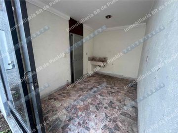CASA EN RENTA solo uso  COMERCIAL Ideal para:
• Oficinas corporativas
• Consultorios médicos, psicológicos o nutricionales
• Academia de idiomas, música o regularización
• Centro de capacitación
• Despachos jurídicos, contables o administrativos
