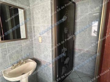 CASA EN RENTA solo uso  COMERCIAL Ideal para:
• Oficinas corporativas
• Consultorios médicos, psicológicos o nutricionales
• Academia de idiomas, música o regularización
• Centro de capacitación
• Despachos jurídicos, contables o administrativos