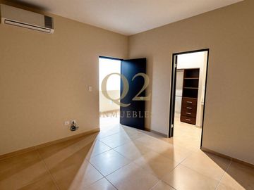 Casa en Venta en Cima del Bosque, Cumbres Elite 9° Sector, Monterrey, Nuevo León