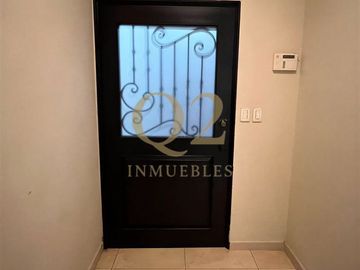 Casa en Venta en Cima del Bosque, Cumbres Elite 9° Sector, Monterrey, Nuevo León