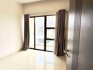 Dijual rumah siap huni di sektor 7 Bintaro