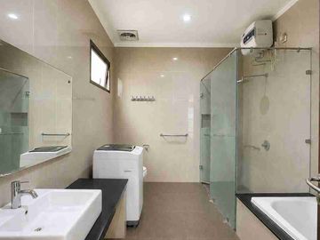 Dijual rumah siap huni di sektor 7 Bintaro