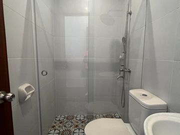 3 Storey Townhouse For Sale with 2 Bedrooms in Project 8 Quezon City SD