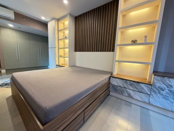 Interior-decorated 3 Bedroom The Proscenium Residences