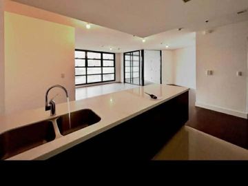 FOR SALE | Elegant 2BR Residence at Garden Towers by Ayala Land Premier