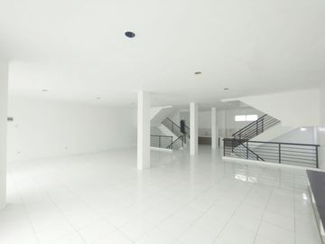Disewakan ruko di Ruko Flourite - Gading serpong Tangerang Selatan
