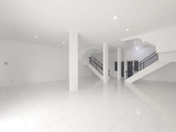 Disewakan ruko di Ruko Flourite - Gading serpong Tangerang Selatan