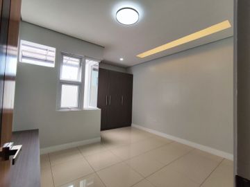 FOR SALE! 15.7M Townhouse near FEU in Pasong Tamo Quezon City-AP