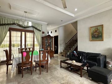 NL.432 - Murah !! Dijual Rumah Siap Huni Luas 173 Hadap Selatan di Rawamangun