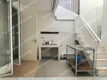 Rumah gading serpong cluster Bohemia
