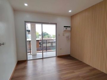 For Sale! Brgy. Roxas Quezon City Brandnew Townhouse -AJCQ