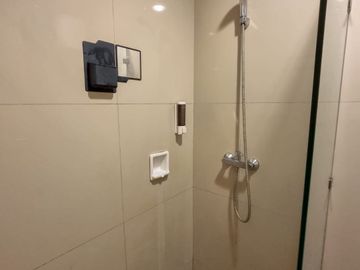 Apartemen Tree Park Studio Corner Jual Rugi Furnished