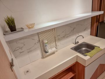 Apartemen Tree Park Studio Corner Jual Rugi Furnished