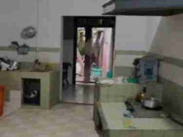 Rumah Luas Cocok Untuk Kantor dan R. Usaha di Gonilan dekat UMS