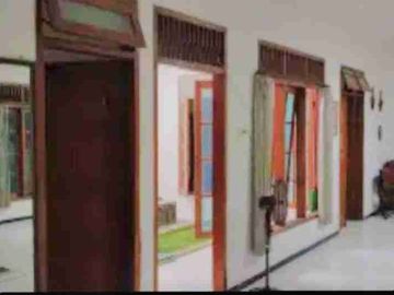 Rumah Luas Cocok Untuk Kantor dan R. Usaha di Gonilan dekat UMS