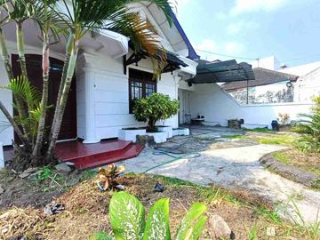 Rumah Luas Cocok Untuk Kantor dan R. Usaha di Gonilan dekat UMS