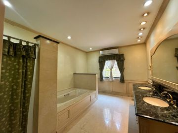 AYALA ALABANG VILLAGE 4 BEDROOM HOUSE AND LOT FOR SALE