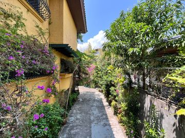 AYALA ALABANG VILLAGE 4 BEDROOM HOUSE AND LOT FOR SALE