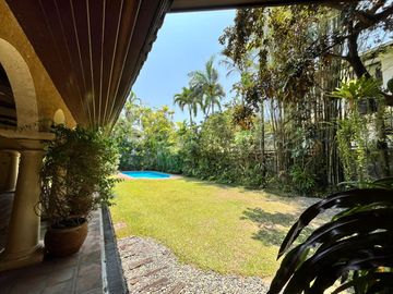 AYALA ALABANG VILLAGE 4 BEDROOM HOUSE AND LOT FOR SALE