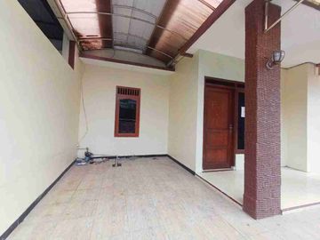 Rumah Bagus Siap Huni Lingk Nyaman di Gonilan dekat ke UMS